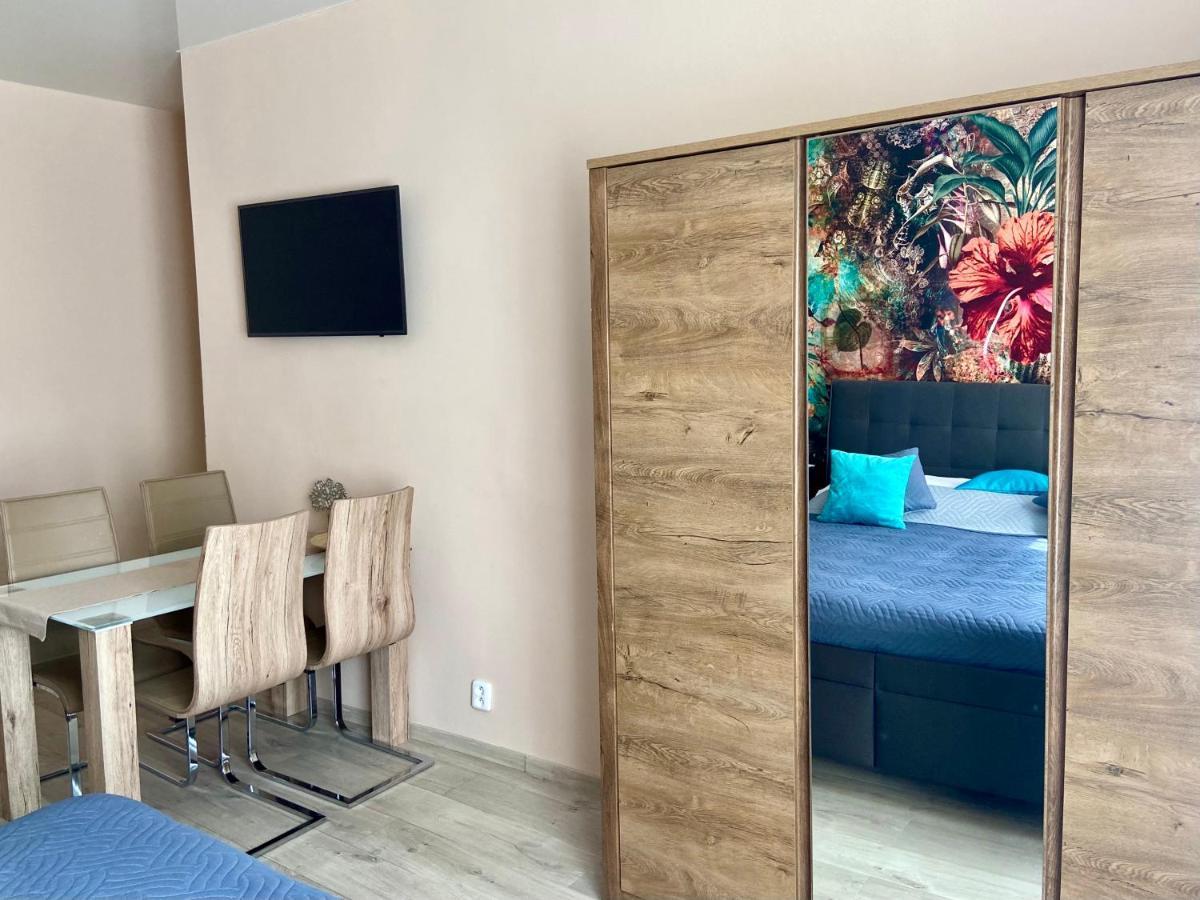 Lokal Apartment Прага Экстерьер фото
